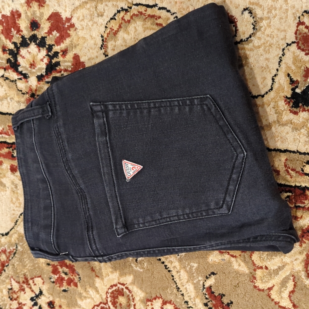 2/40 Guess black jeans